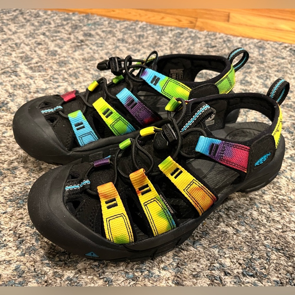 NEW Keen Newport H2 Sandals Size 7